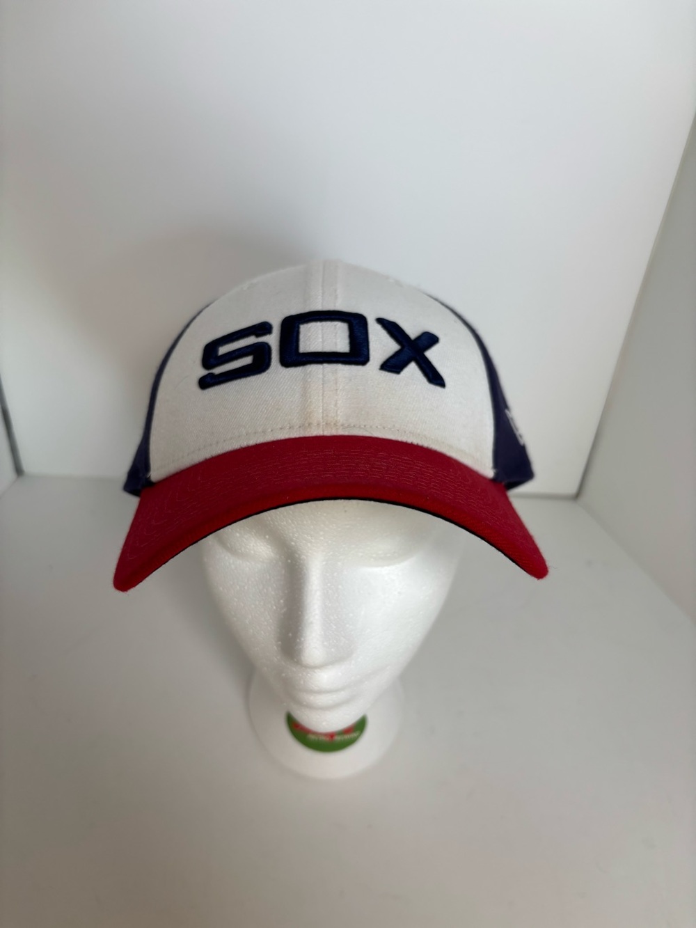 New Era Chicago White Sox baseball cap with white, navy blue flex fit s/m